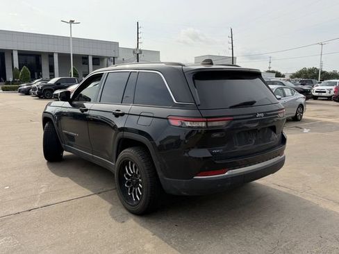 Used 2024 Jeep Grand Cherokee Limited 4xe AWD/4WD image 7
