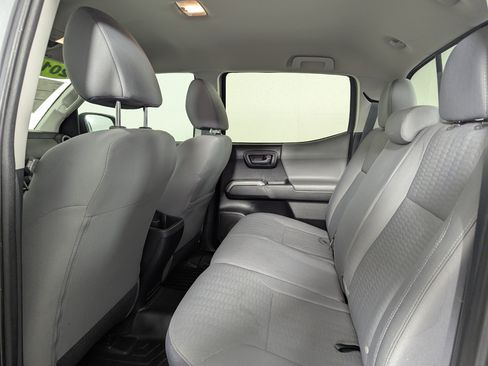 Used 2019 Toyota Tacoma SR5 RWD image 17