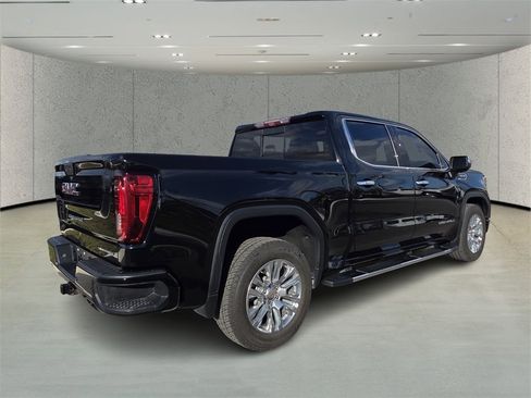 Used 2021 GMC Sierra 1500 Denali w/ Technology Package image 3