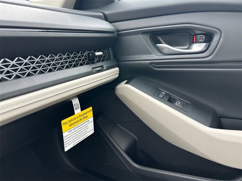 New 2025 Honda Accord SE image 21