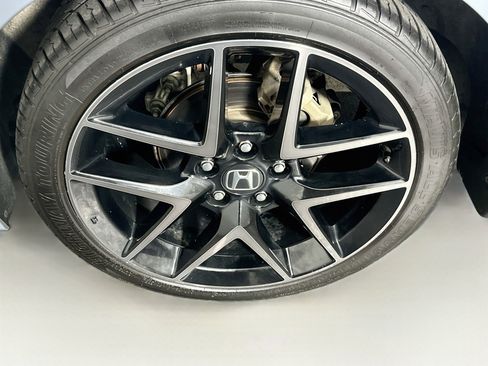 Used 2022 Honda Civic Sport Touring image 11