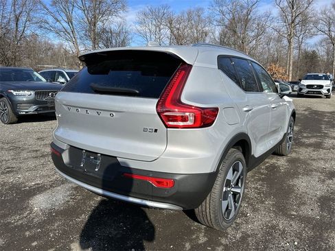 New 2025 Volvo XC40 B5 Core w/ Protection Package Premier image 8