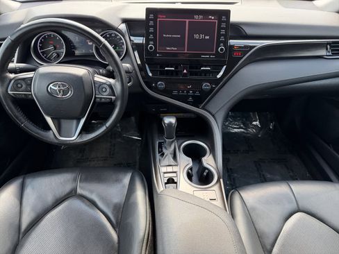 Used 2021 Toyota Camry XLE AWD/4WD image 6