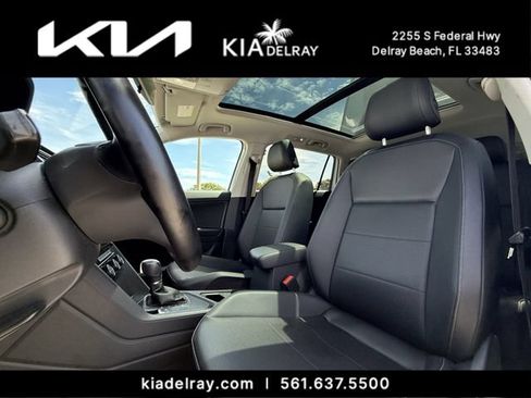Used 2019 Volkswagen Tiguan SE w/ Panoramic Sunroof Package FWD image 19