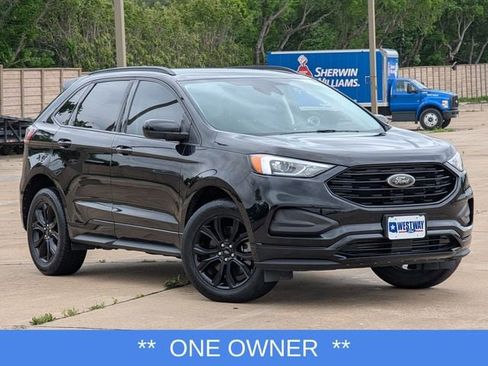 Used 2022 Ford Edge SE w/ Black Appearance Package image 1