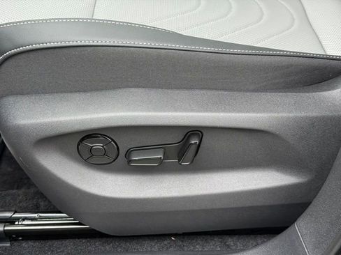 New 2026 Volkswagen Tiguan SE R-Line image 12