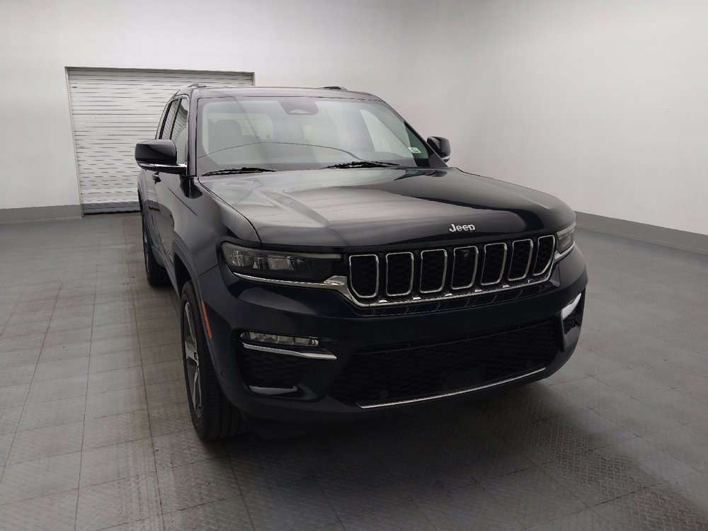 Used 2023 Jeep Grand Cherokee Limited w/ Luxury Tech Group II AWD/4WD image 14