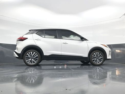 Used 2024 Nissan Kicks SV image 22