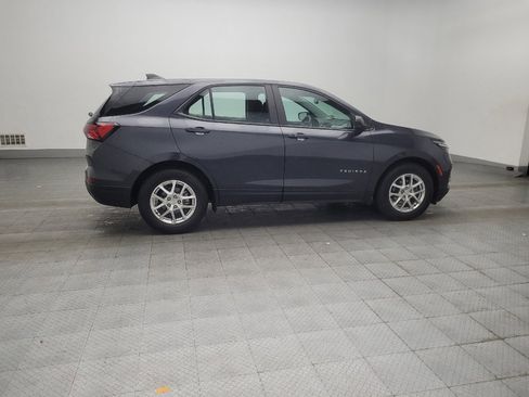Used 2022 Chevrolet Equinox LS FWD image 10