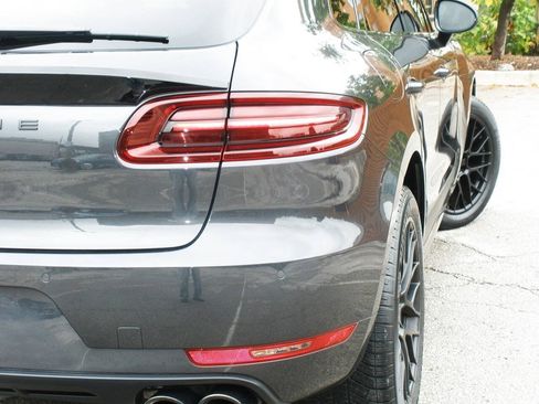 Used 2018 Porsche Macan GTS AWD/4WD image 18