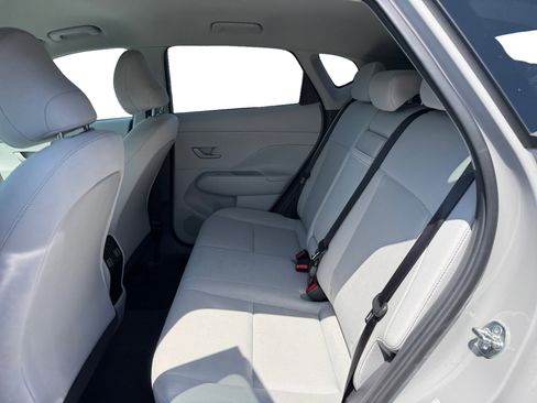 Used 2024 Hyundai Kona SEL FWD image 16