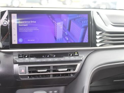 Used 2025 Toyota Camry XSE FWD image 15