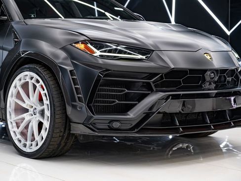 Used 2021 Lamborghini Urus AWD/4WD image 5