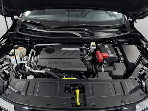 Used 2025 Nissan Rogue SV image 11