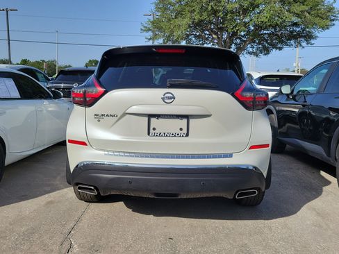 Used 2022 Nissan Murano S FWD image 7