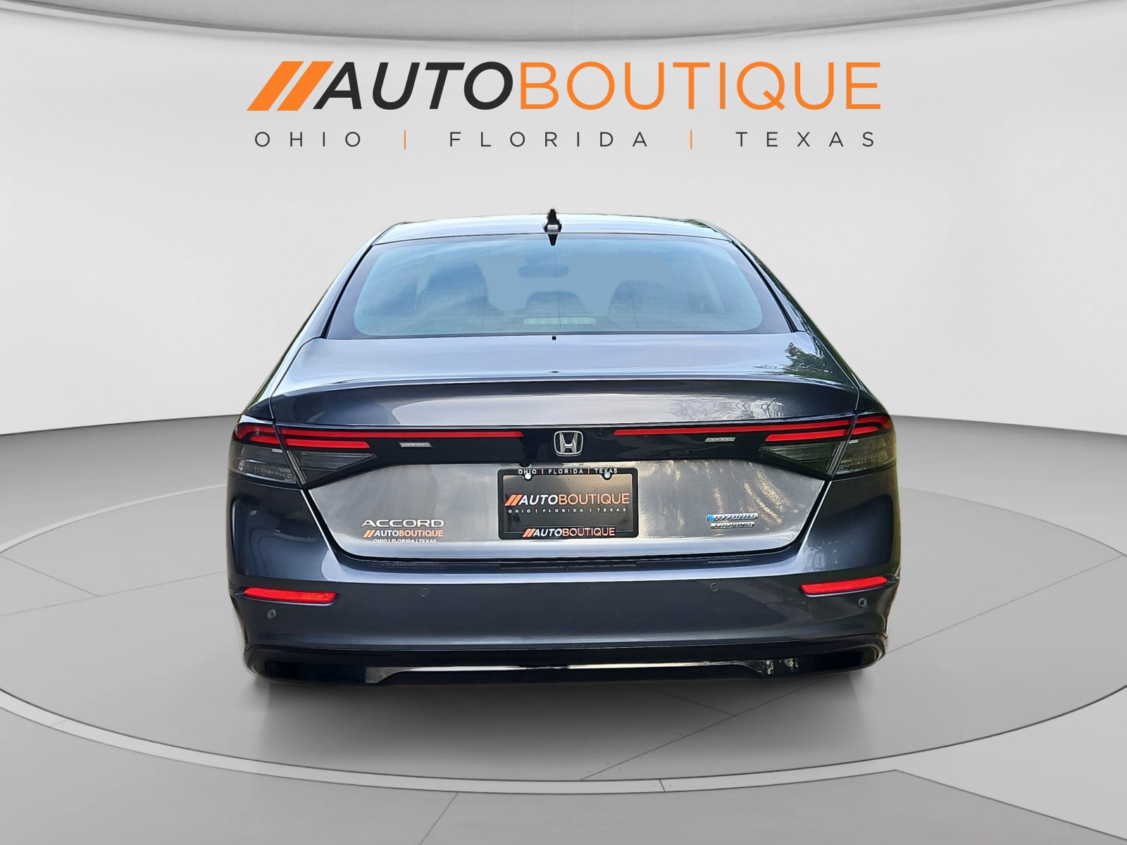 Used 2025 Honda Accord Touring image 4