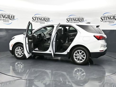 Certified 2024 Chevrolet Equinox LT FWD image 23