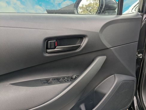 Used 2026 Toyota Corolla LE image 7