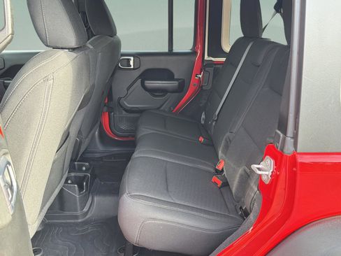 Used 2020 Jeep Wrangler Unlimited Sport image 22