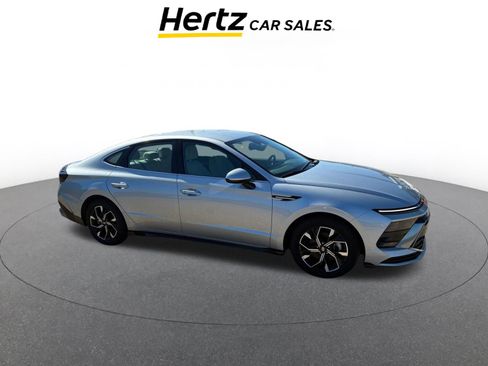 Used 2025 Hyundai Sonata SEL FWD image 1