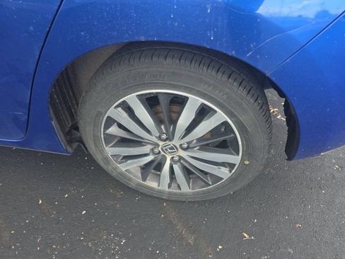 Used 2015 Honda Fit EX image 9