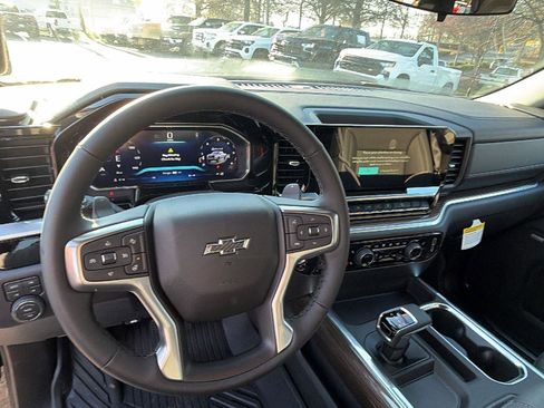 New 2026 Chevrolet Silverado 1500 LT Trail Boss w/ LT Trail Boss Premium Package AWD/4WD image 18