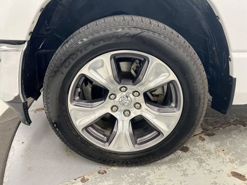 Used 2024 RAM 1500 Laramie AWD/4WD image 27