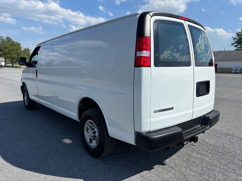 Used 2021 Chevrolet Express 2500 Extended w/ Driver Convenience Package image 9