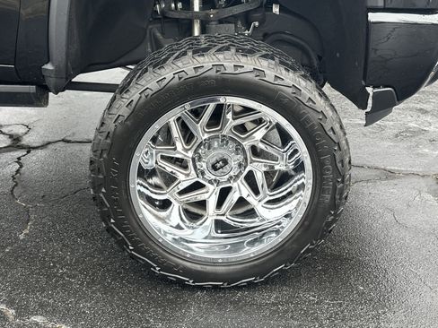 Used 2024 Chevrolet Silverado 2500 High Country w/ Midnight Edition image 16