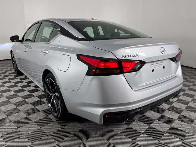 Used 2025 Nissan Altima 2.5 SR FWD image 8