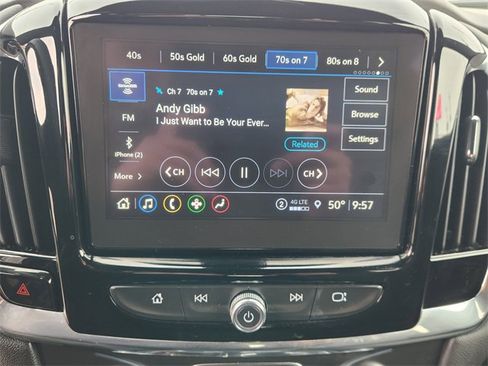 Used 2023 Chevrolet Traverse LT image 16