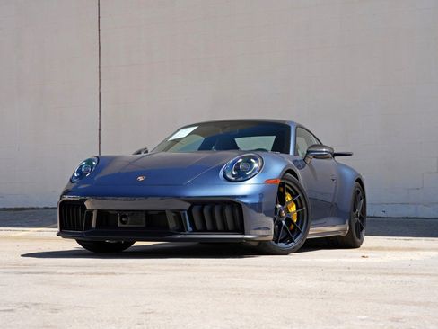 Used 2025 Porsche 911 Carrera 4 GTS w/ Premium Package AWD/4WD image 58