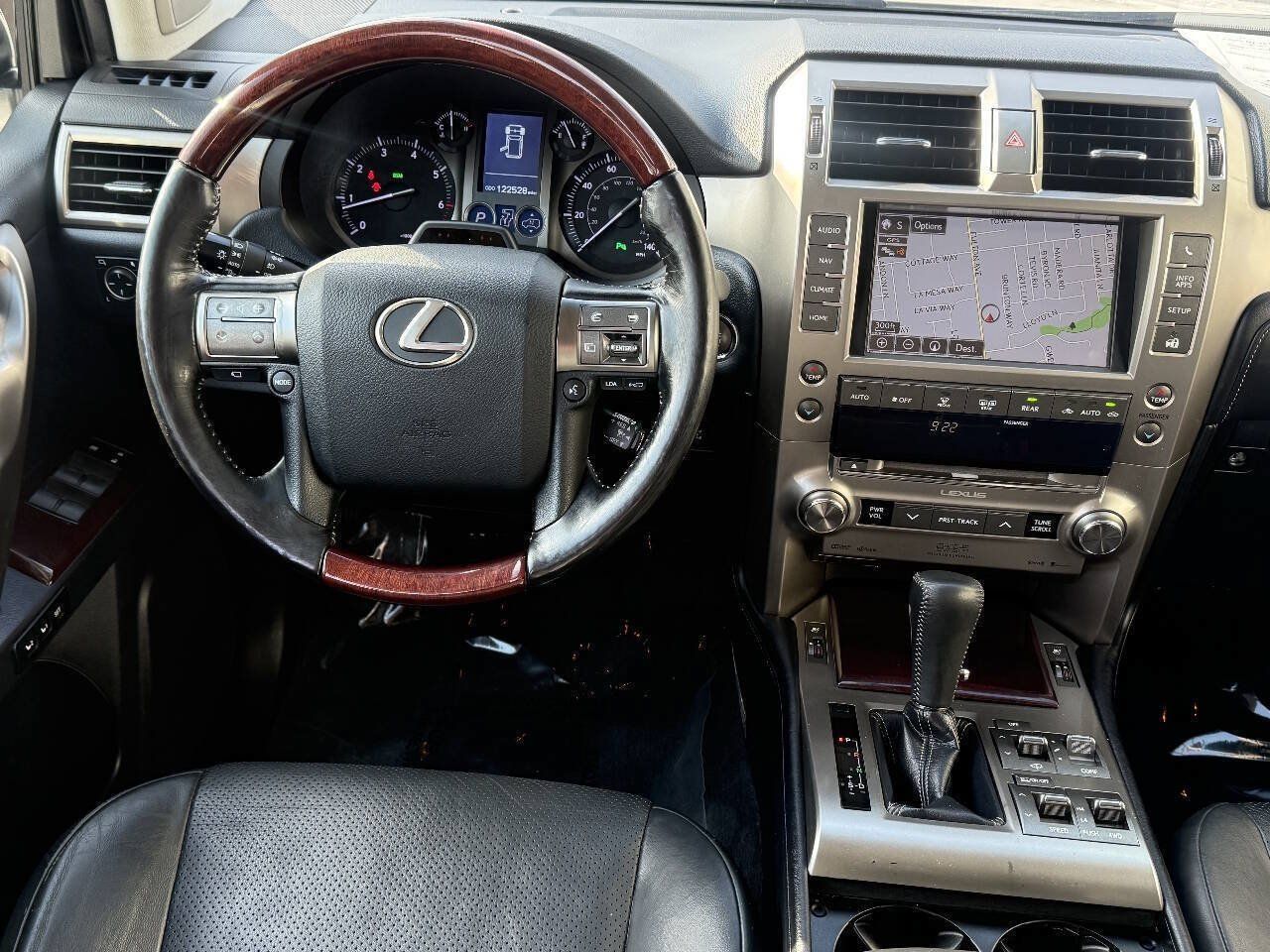 Used 2017 Lexus GX 460 Luxury AWD/4WD image 7