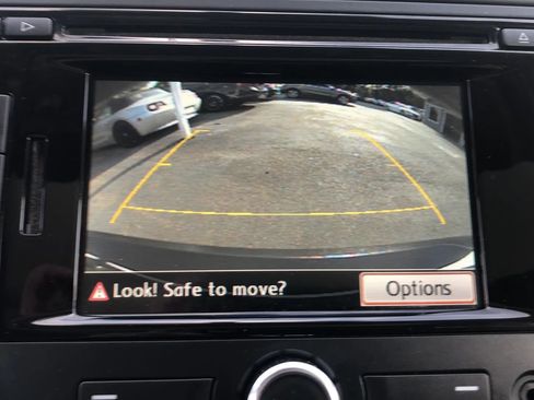 Used 2015 Volkswagen Tiguan SEL image 24