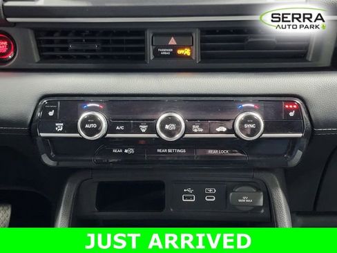 Used 2023 Honda Pilot Touring image 21