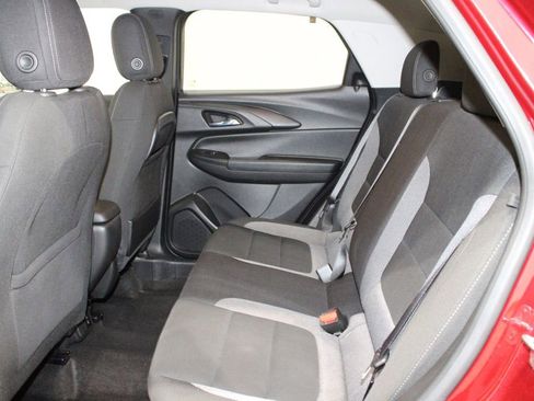 Used 2023 Chevrolet TrailBlazer LT w/ Convenience Package image 11