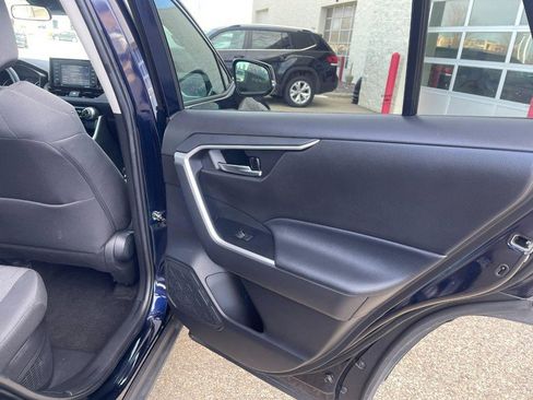 Used 2022 Toyota RAV4 XLE image 14