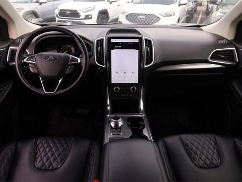 Certified 2024 Ford Edge Titanium image 20