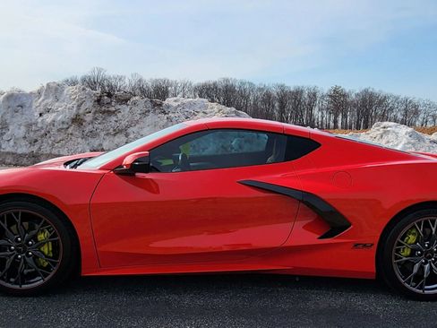 Used 2023 Chevrolet Corvette Stingray Preferred Cpe w/ Battery Protection Package image 14