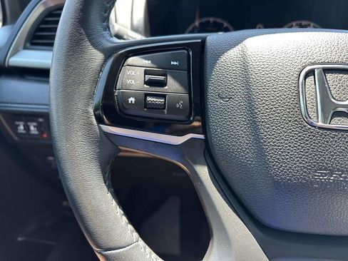 Certified 2025 Honda Odyssey EX-L image 16