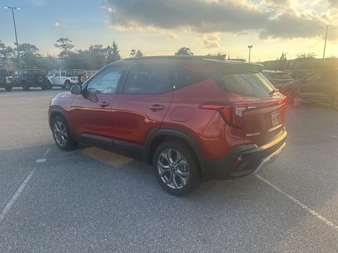 Used 2024 Kia Seltos LX image 7