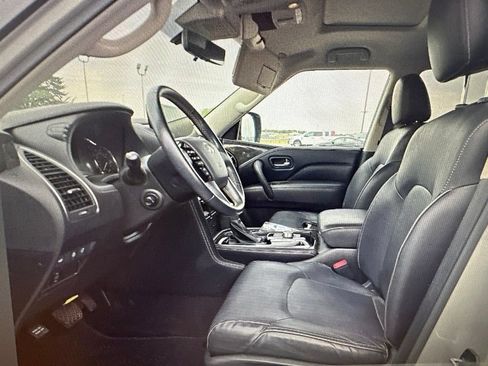 Used 2023 INFINITI QX80 Luxe w/ Cargo Package RWD image 4