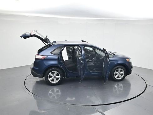 Used 2017 Ford Edge SE FWD image 44