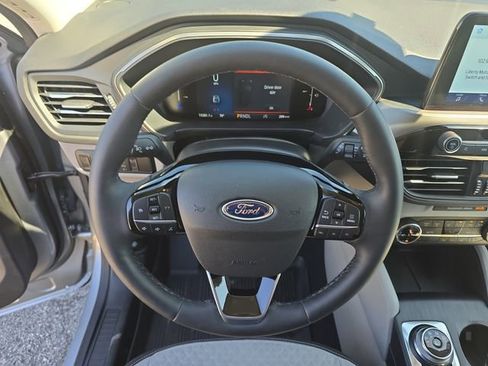 Certified 2023 Ford Escape Active AWD/4WD image 17