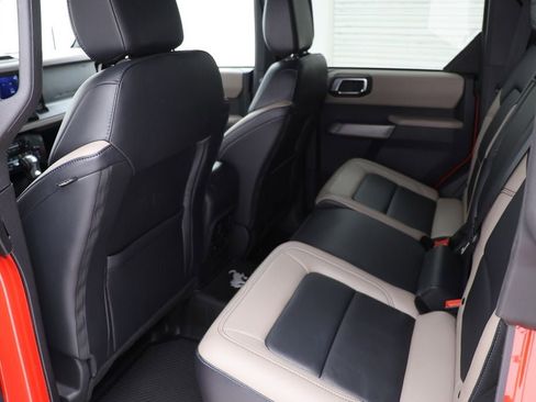 Used 2023 Ford Bronco Wildtrak image 12