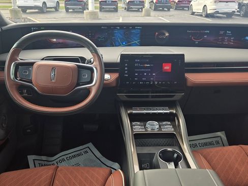 Certified 2024 Lincoln Nautilus Black Label image 11