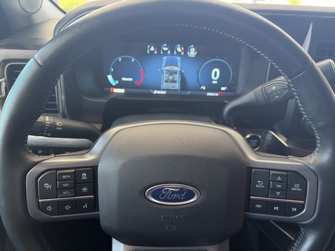 Used 2023 Ford F250 Lariat w/ Lariat Ultimate Package AWD/4WD image 20