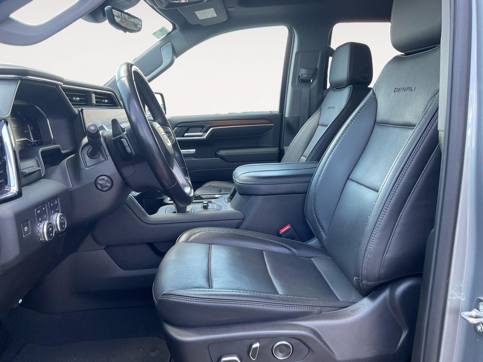 Used 2024 GMC Sierra 1500 Denali AWD/4WD image 9