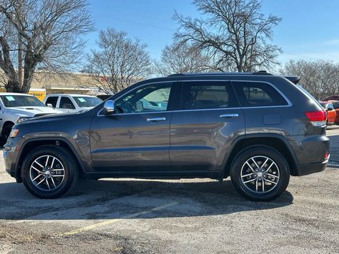 Used 2017 Jeep Grand Cherokee Limited image 3