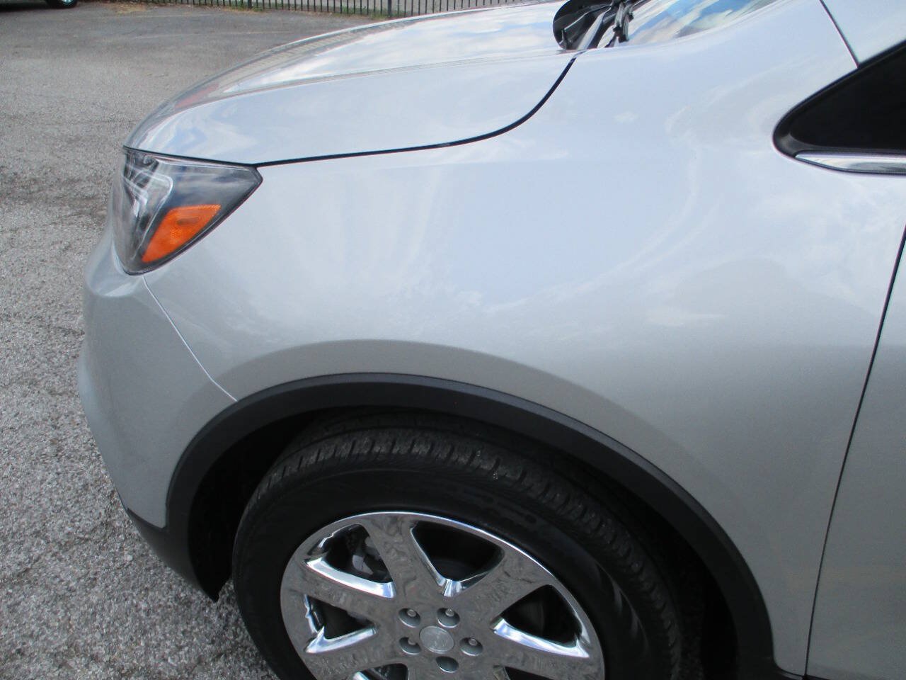 Used 2019 Buick Encore Essence w/ Experience Buick Package AWD/4WD image 13